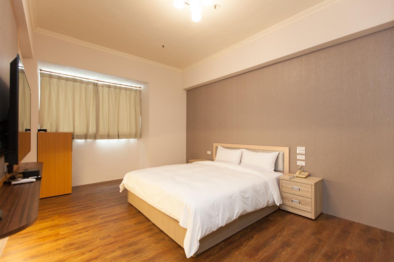 Huang Tai Hotel Джиаоси Екстериор снимка